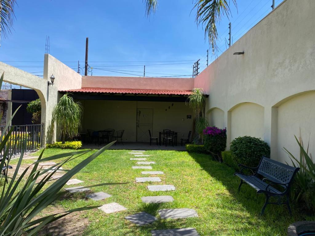 Estancia Santa Fe Celaya  Eksteriør billede